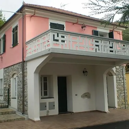 Ardissone Thomas Apartment *