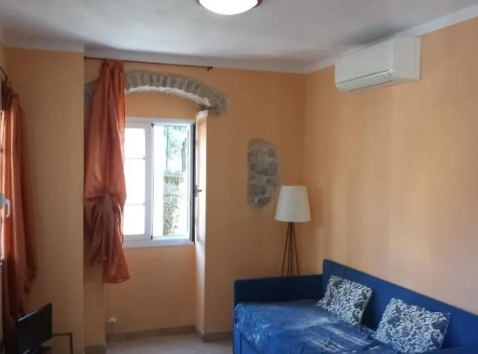 Ardissone Thomas Apartamento *