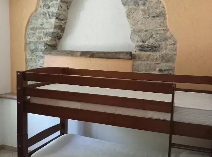 Ardissone Thomas Apartamento